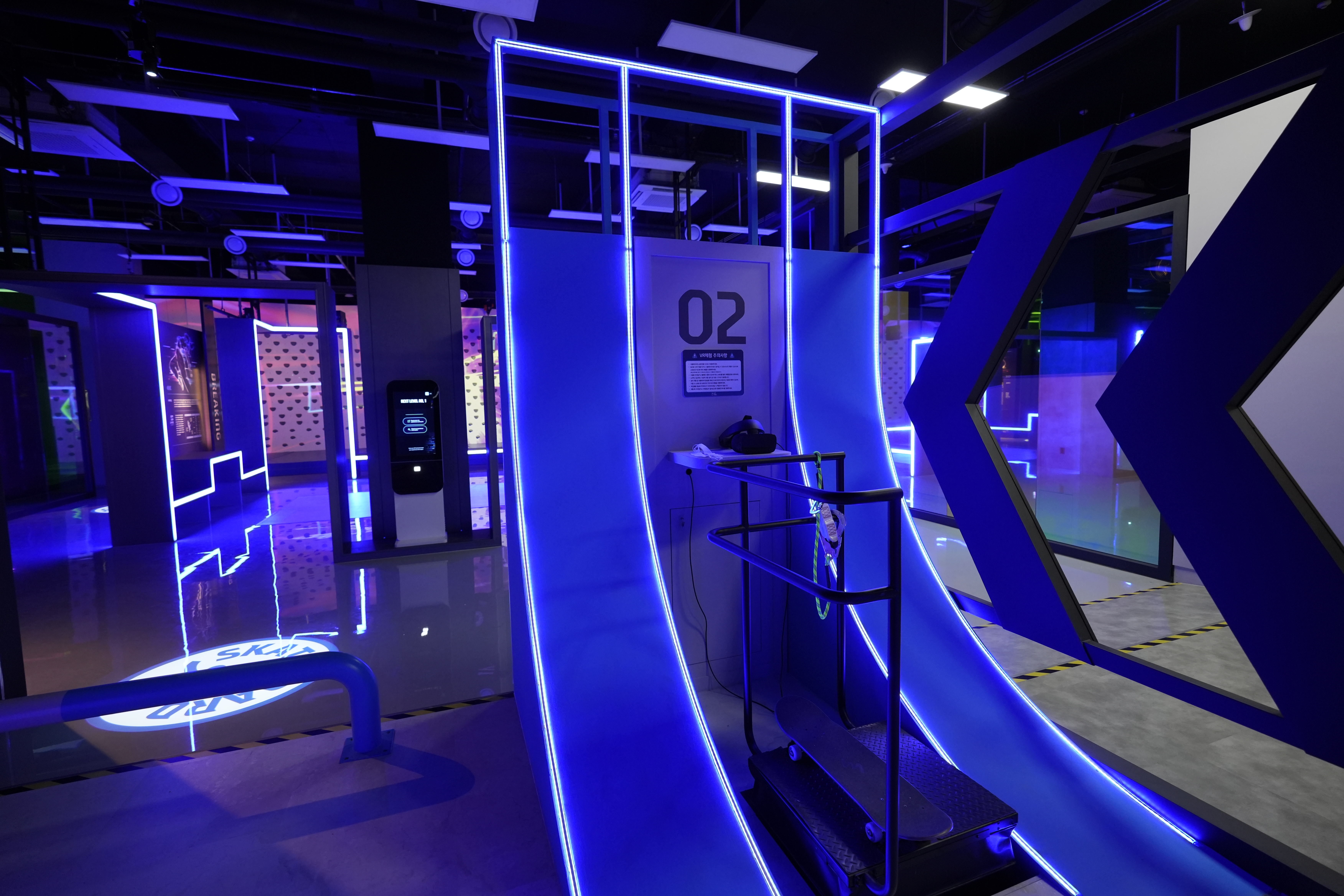 스케이트보드 시설 이미지