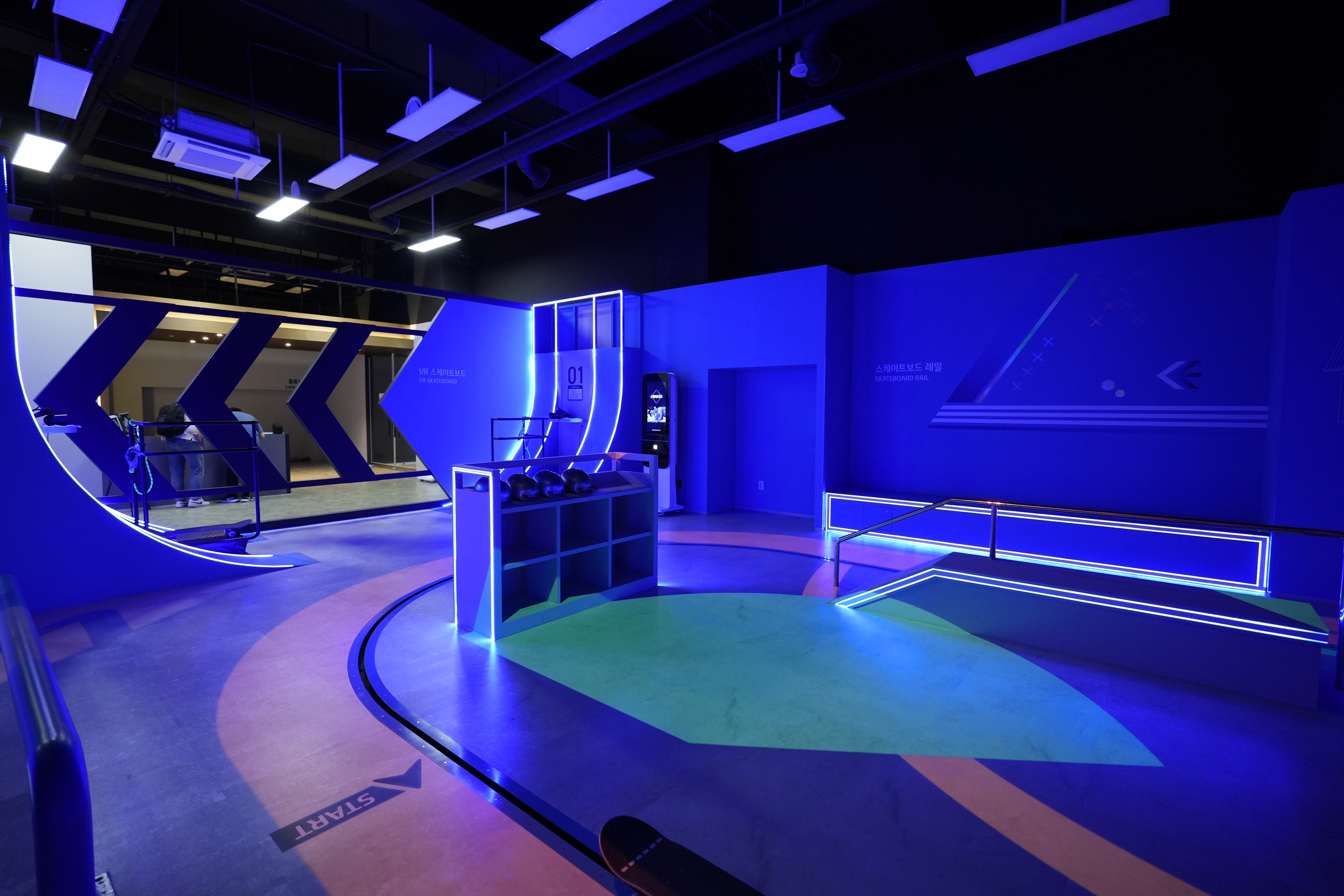 스케이트보드 시설 이미지